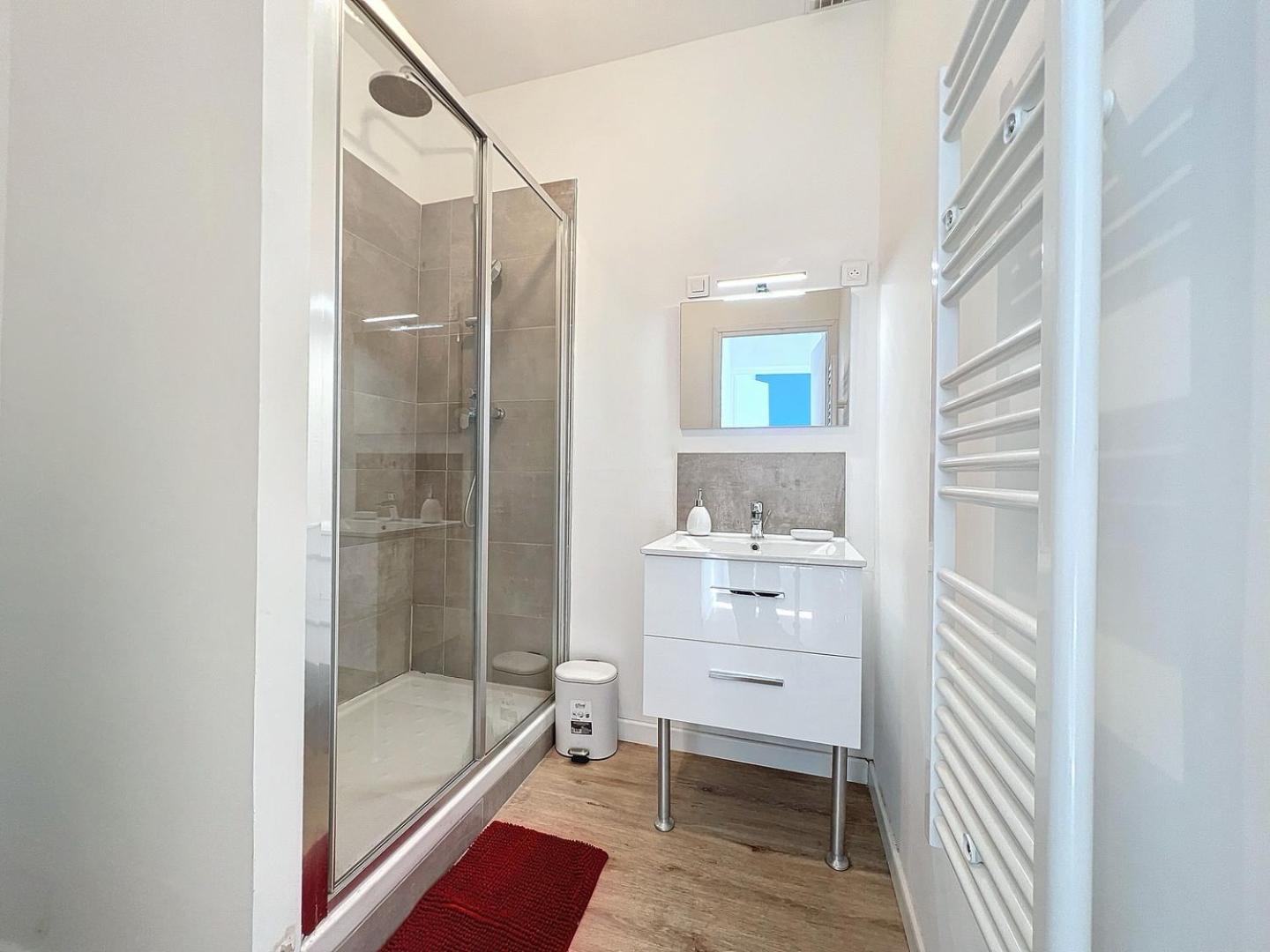 Grand Appartement Central - Trois Chambres - Les Freres De La Loc' Marseille Bagian luar foto