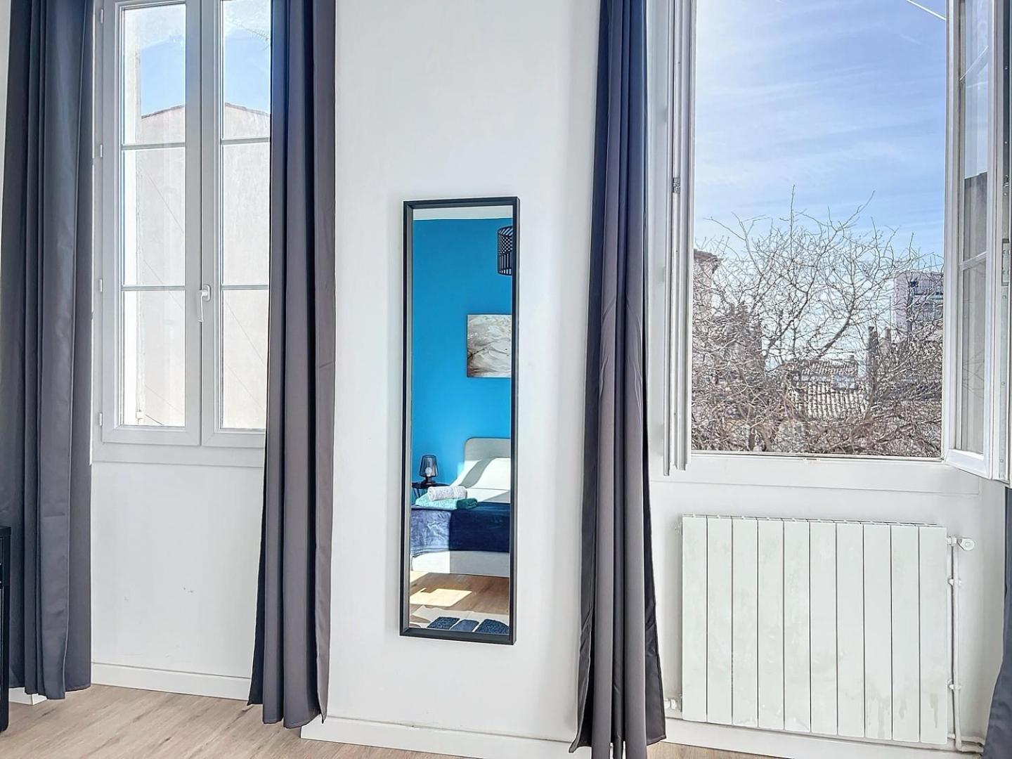 Grand Appartement Central - Trois Chambres - Les Freres De La Loc' Marseille Bagian luar foto